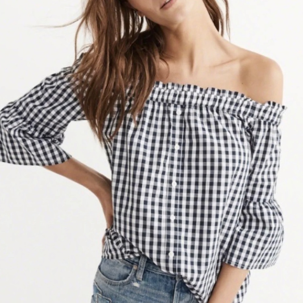 Abercrombie & Fitch Gingham Off the Shoulder Top